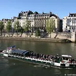 Champs Elysees - Arc De Triomphe City Studio